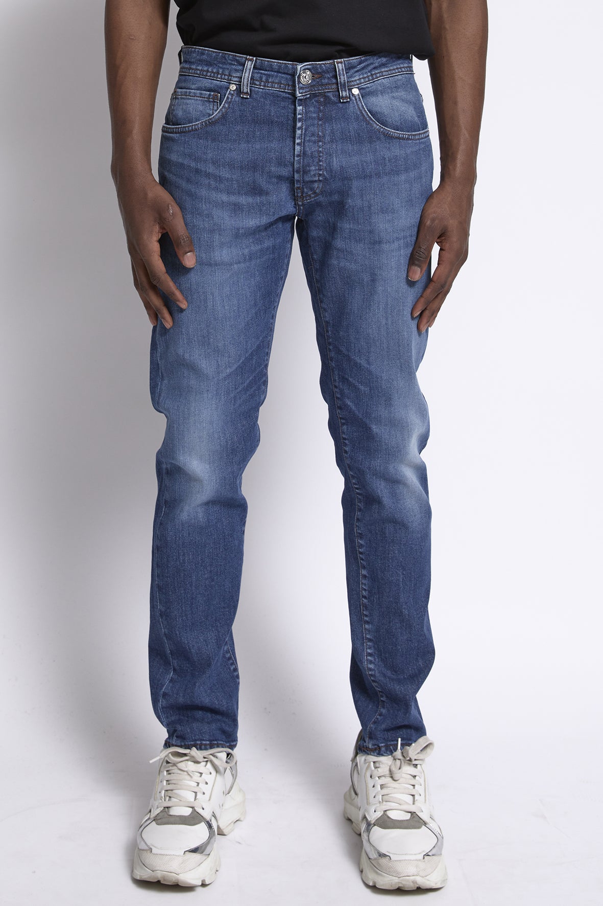252L01052  jeans