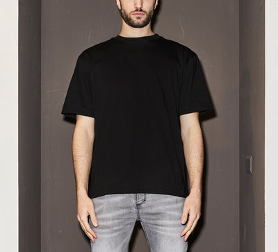 LHB2520004  T-shirt BACK KISS