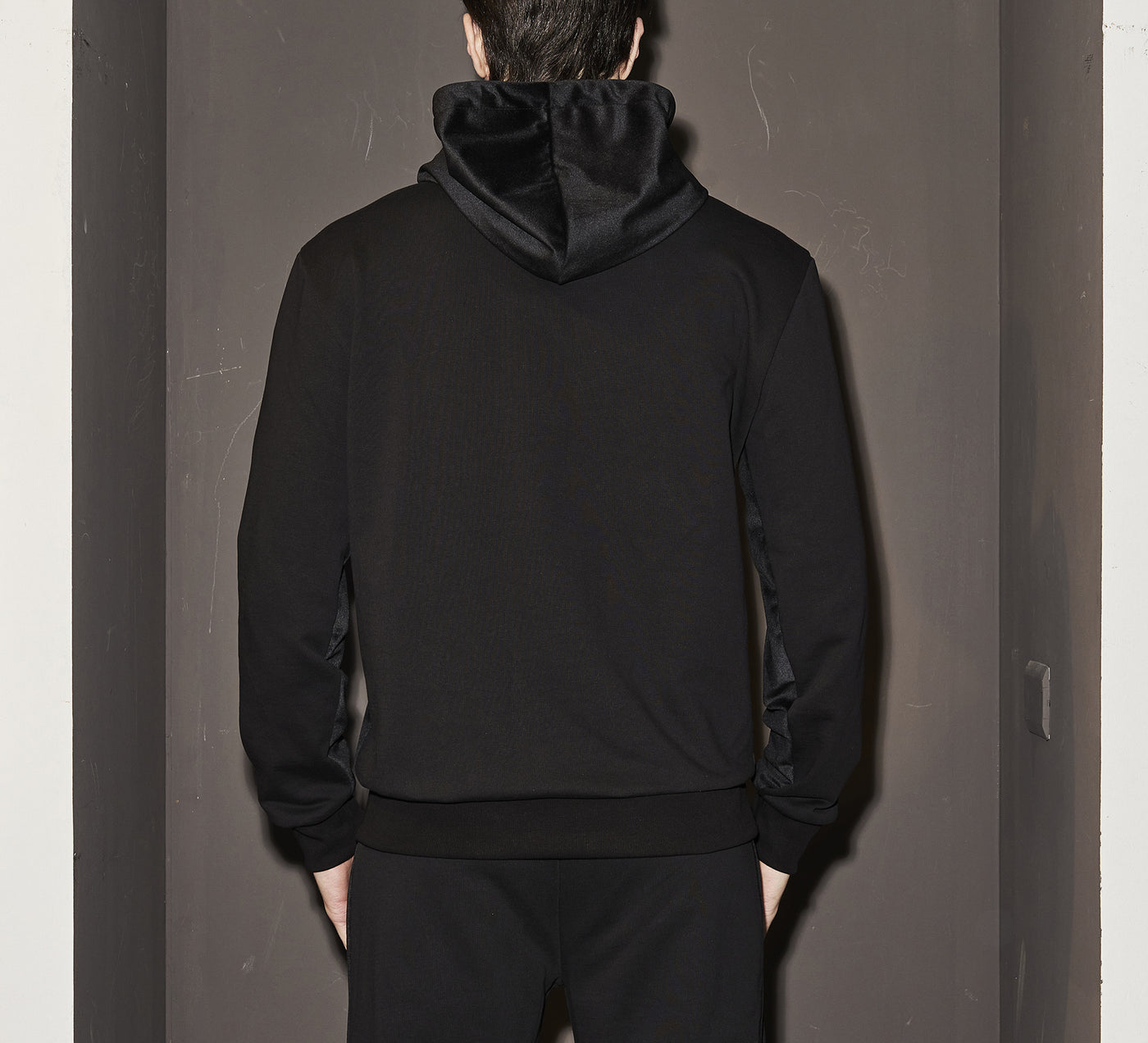 LHB2521003  Hooded Embroidery Velvet