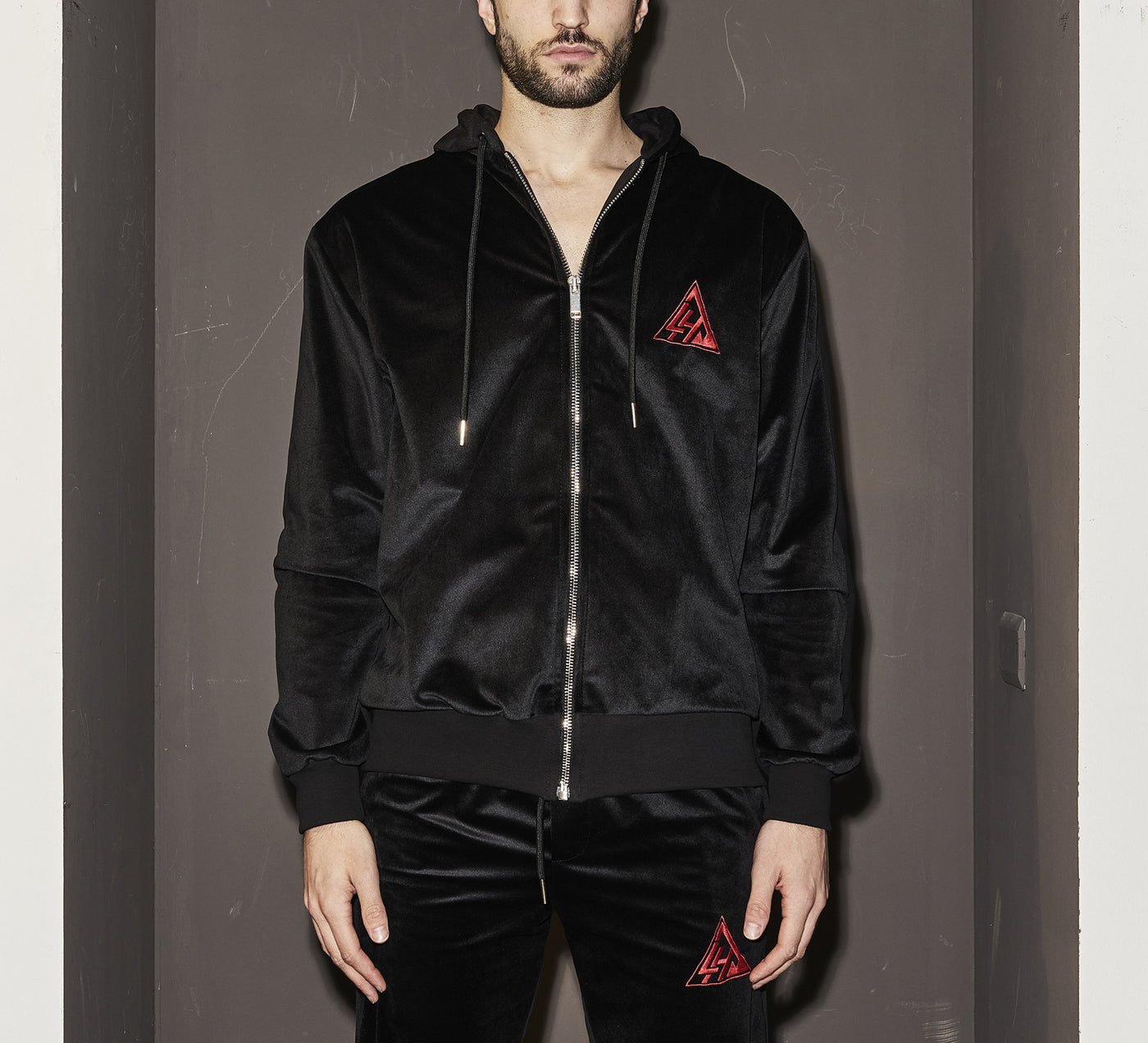 LHB2521009  Full zip embrodery velvet logo