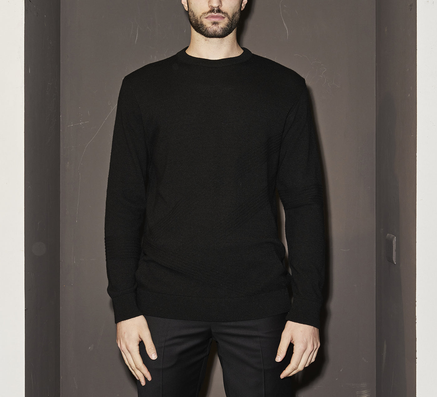 LHB2523004 Basic  Roundneck Sweater